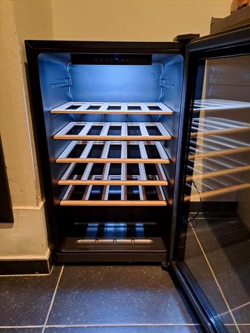 Wijnkast Haier in nieuwe staat beschikbaar voor biedingen