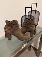 Prachtige enkellaarsjes nieuw  maat 38!, Kleding | Dames, Schoenen, Ophalen of Verzenden, Nieuw, Lage of Enkellaarzen