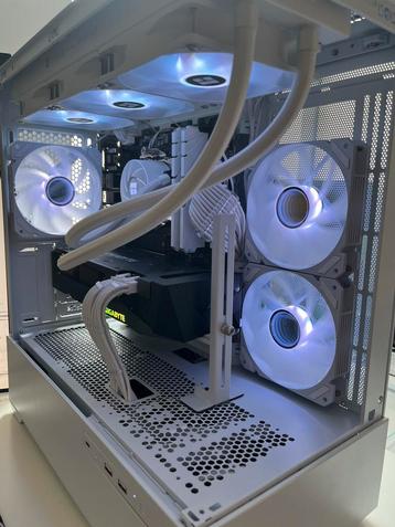 Gaming pc: 1440p ultra + ryzen 7 (wit) beschikbaar voor biedingen