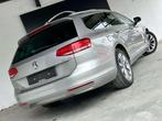 Volkswagen Passat Variant SW 1.6 CR TDi DSG * CLIM + GPS + C, Auto's, Volkswagen, Stof, Gebruikt, 4 cilinders, 103 g/km