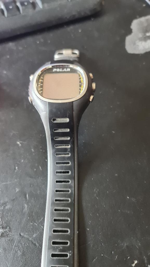 Polar CS300 sporthorloge, Handtassen en Accessoires, Sporthorloges, Zo goed als nieuw, Zwart, Afstand, Calorieverbanding, Conditie