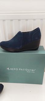 Chaussures neuves,daim,italiennes, Neuf, Enlèvement ou Envoi, Espadrilles et Mocassins, Bleu