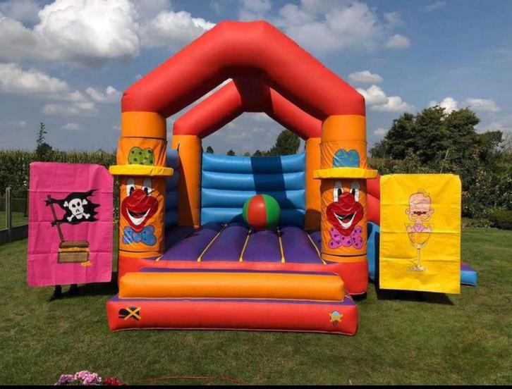 Superleuk & veelzijdig springkasteel (5m x 5m) + glijbaan!, Enfants & Bébés, Jouets | Extérieur | Coussins gonflables, Enlèvement