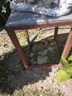 Ijzeren tafeltje en tuinbeeld, Tuin en Terras, Tuinwanddecoratie, Ophalen