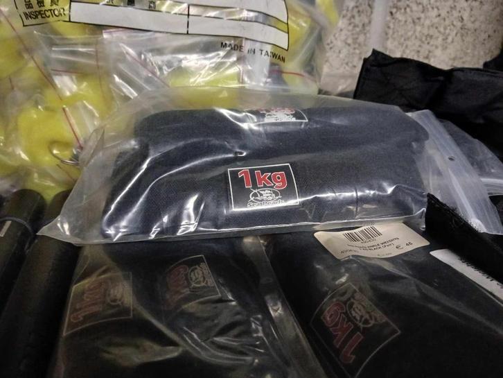 Nieuw enkellood setje (2x 1KG) aan 25€ ipv 45€ - Ecocheques, Watersport en Boten, Duiken, Nieuw, Lood of Loodgordel, Ophalen of Verzenden