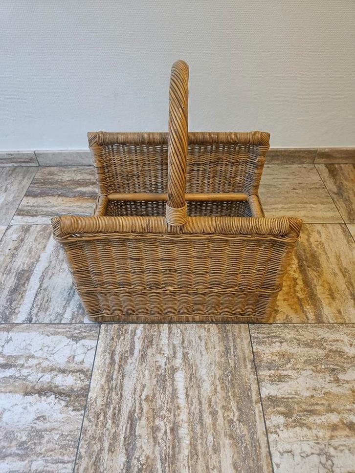 Rieten mand met handvat voor hout, Maison & Meubles, Accessoires pour la Maison | Plataux & Paniers, Comme neuf, Panier, Bois