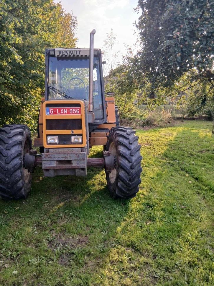 Tracteur, Zakelijke goederen, Landbouw | Tractoren, 7500 tot 10000, Renault, 120 tot 160 Pk, Gebruikt, Ophalen of Verzenden