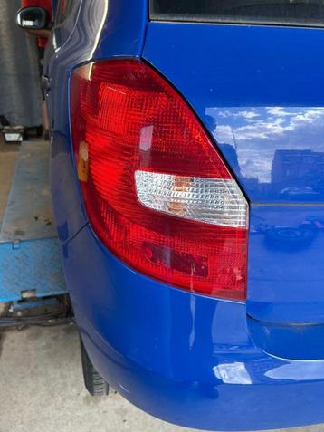 achterlichten Skoda Fabia 2011 beschikbaar voor biedingen