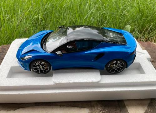 Lotus Emira 1:18 Seneca Blue True Scale TS0345, Hobby en Vrije tijd, Modelauto's | 1:18, Zo goed als nieuw, Auto, Overige merken