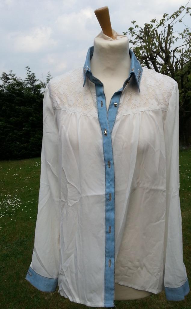 bloes mix wit jeans-blauw + kant + strass / studs Nieuw S/M, Kleding | Dames, Blouses en Tunieken, Nieuw, Maat 38/40 (M), Wit