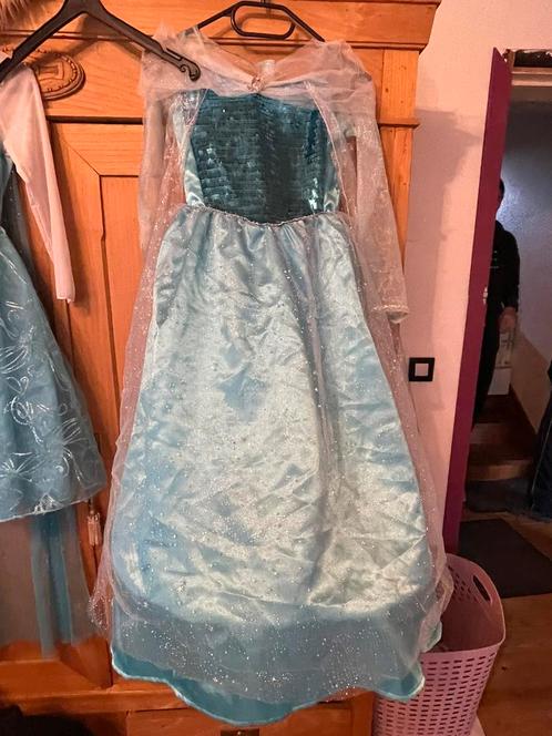 140 Disneyland Elsa Frozen jurk met hoepel, Kinderen en Baby's, Speelgoed | Overig, Zo goed als nieuw, Ophalen