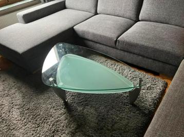 Table basse design super sympa à vendre, 100 à 150 cm, Moins de 50 cm, Comme neuf, Enlèvement