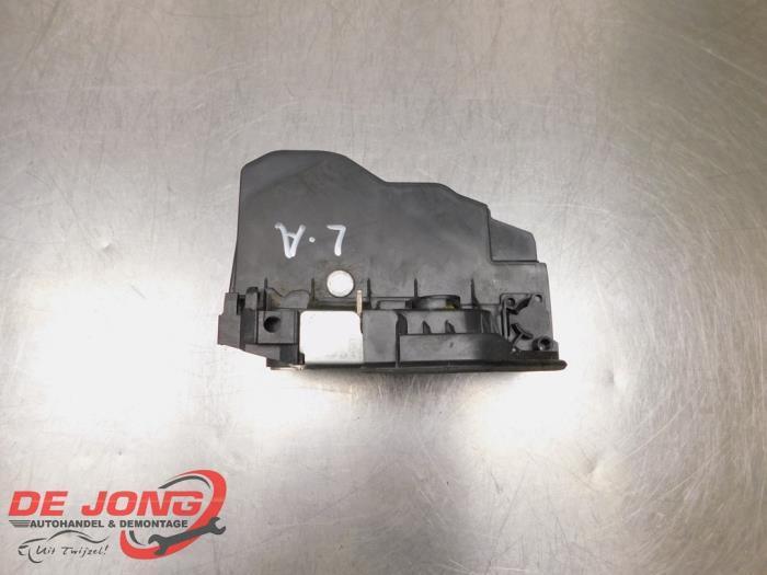 Deurslot Mechaniek 4Deurs links-achter van een BMW 1-Serie, Auto-onderdelen, Carrosserie, BMW, Gebruikt, 3 maanden garantie, Ophalen of Verzenden