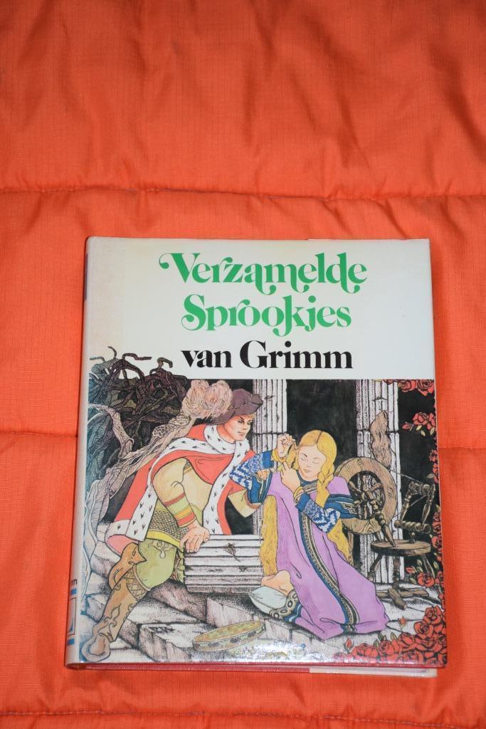 Vinted sprookjes boek: Verzamelde sprookjes van Grim, Boeken, Sprookjes en Fabels, Zo goed als nieuw, Ophalen of Verzenden