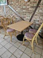 HORECA stoelen en tafel rotan + stoffen, Zakelijke goederen, Horeca | Meubilair en Inrichting, Ophalen, Meubilair