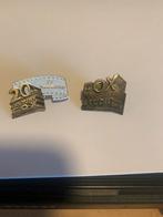 Lot van 2 retro Pins van FOX studio’s, Verzamelen, Ophalen of Verzenden, Zo goed als nieuw
