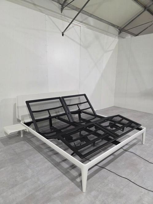 Auping Essential Bed 180x200 Electrisch M2 + Tafeltje, Huis en Inrichting, Slaapkamer | Bedden, Zo goed als nieuw, Ophalen of Verzenden