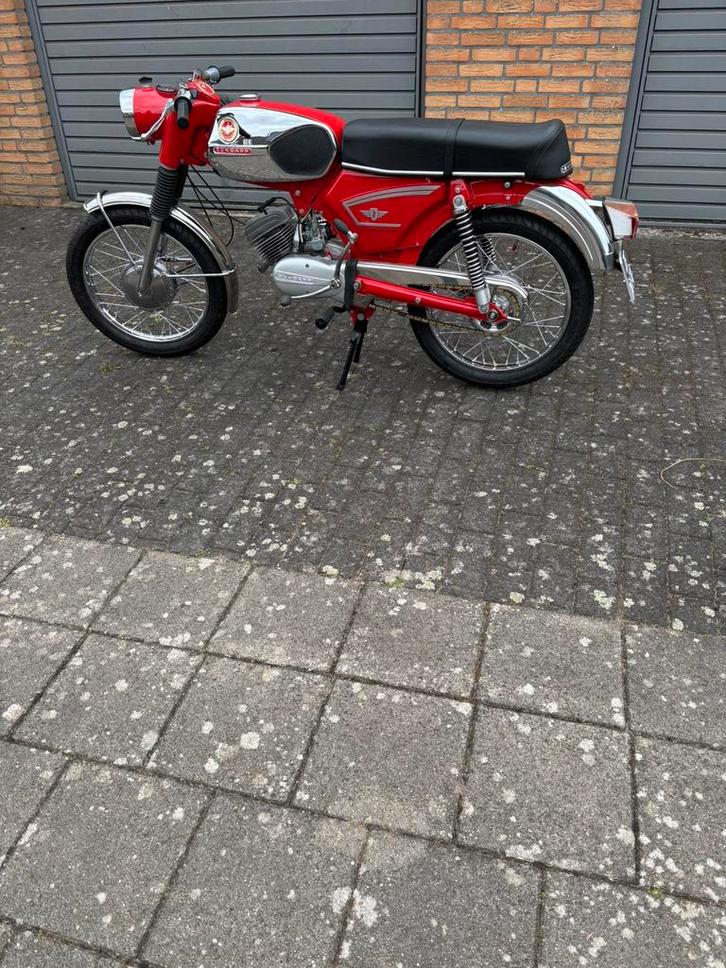 PRACHTIGE ZUNDAAPP 517-20 lISTE B, Fietsen en Brommers, Brommers | Oldtimers, Overige merken, Klasse B (45 km/u), Ophalen