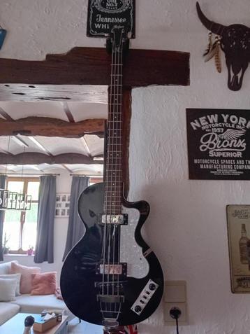 bas beschikbaar voor biedingen