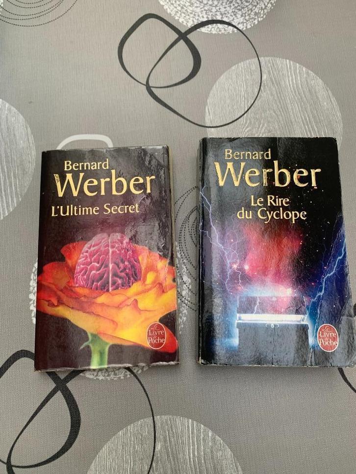 2 Livres de Bernard Werber, Boeken, Romans, Gelezen, Ophalen of Verzenden