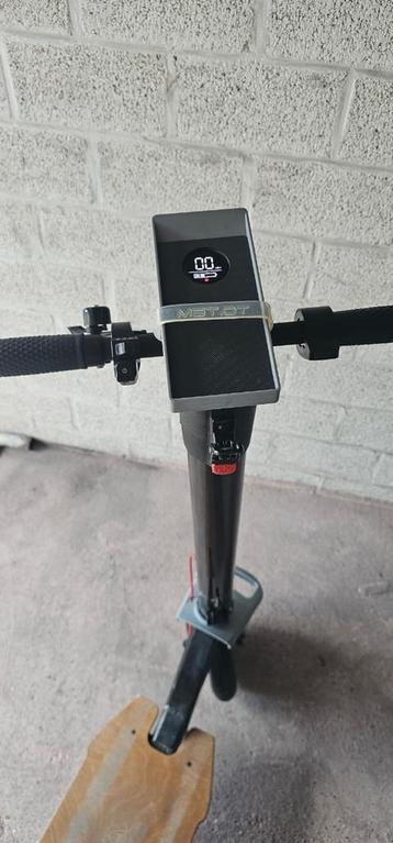 driewielige elektrische scooter beschikbaar voor biedingen