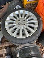 Fiat punto 17inch  3 velgen met goede band, Ophalen, Velg(en)