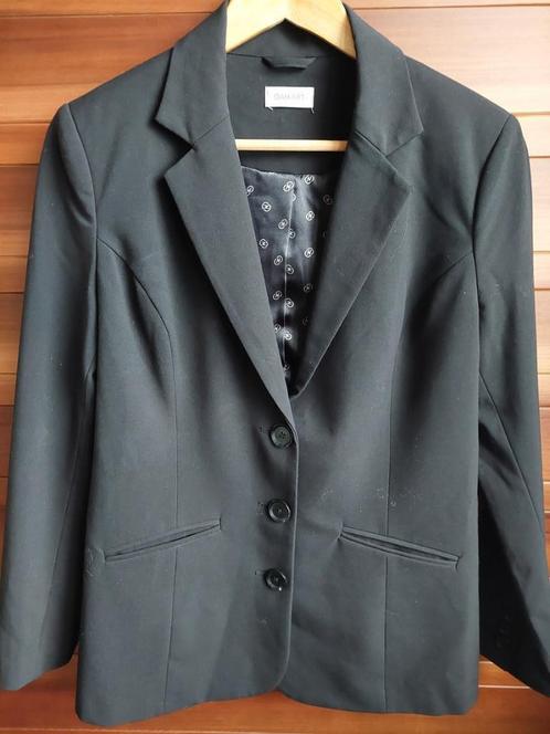 zwarte blazer Damart mt 42, Vêtements | Femmes, Vestes & Costumes, Comme neuf, Manteau, Taille 42/44 (L), Noir, Enlèvement ou Envoi