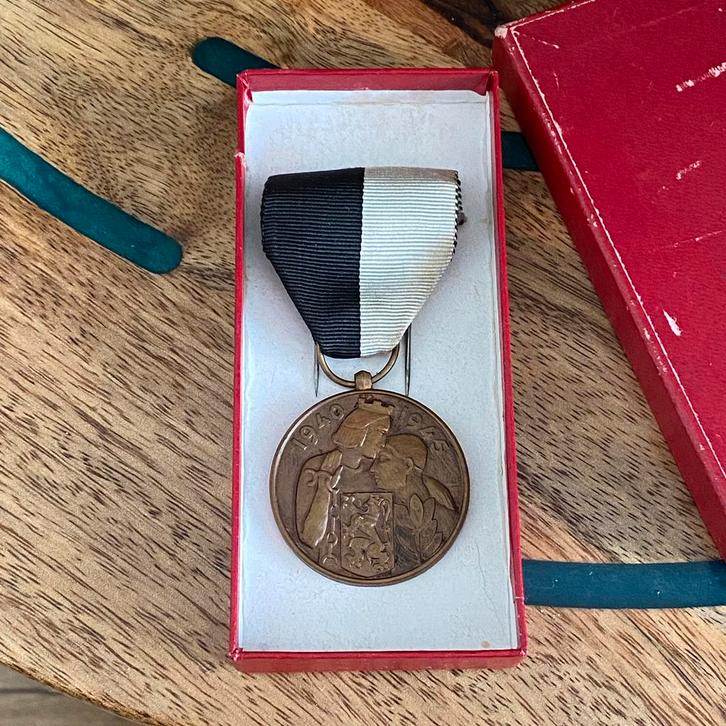 Médaille WWll stad Gand, verzet 1940-45, Verzamelen, Militaria | Tweede Wereldoorlog, Ophalen of Verzenden
