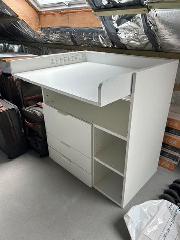 Meuble à langer IKEA beschikbaar voor biedingen