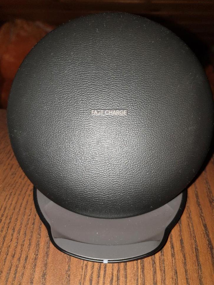 samsung draadloos lader, Telecommunicatie, Mobiele telefoons | Telefoon-opladers, Zo goed als nieuw, Samsung, Ophalen