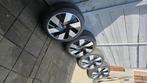 Velgen met banden volvoxc60, 1000 euro, Pneus et Jantes, 4 Saisons, Enlèvement ou Envoi, Véhicule de tourisme