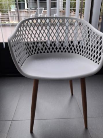 4 tuinstoelen in perfecte staat! beschikbaar voor biedingen