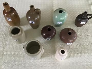 9 keramieke vazen en potten beschikbaar voor biedingen