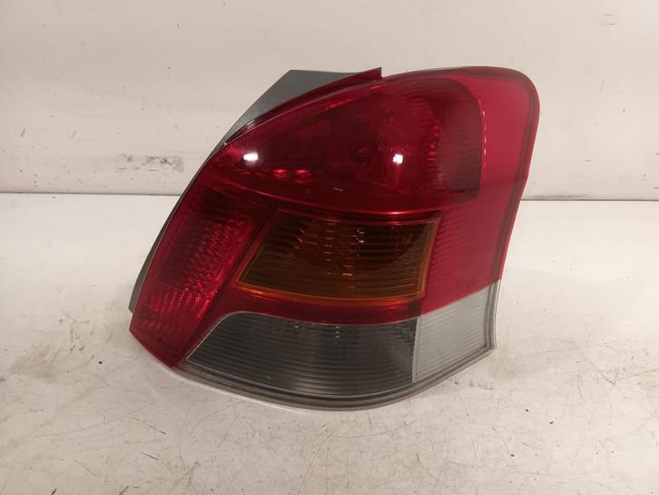 ACHTERLICHT RECHTS BUITEN Toyota Yaris II (P9), Auto-onderdelen, Verlichting, Toyota, Gebruikt