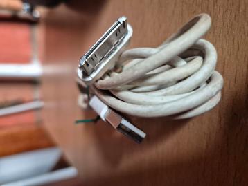 USBkabel voor Ipod 30 pins aan te sluiten op pc beschikbaar voor biedingen