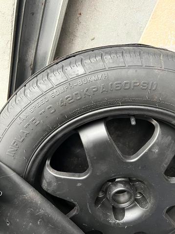 Q7 thuiskomertje, Auto-onderdelen, Ophalen, Band(en)