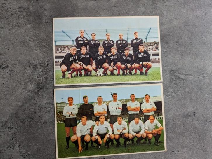 POSTKAARTEN VOETBAL TEAMS EIND JAREN 60 2X, Hobby en Vrije tijd, Stickers en Plaatjes, Zo goed als nieuw, Verzenden