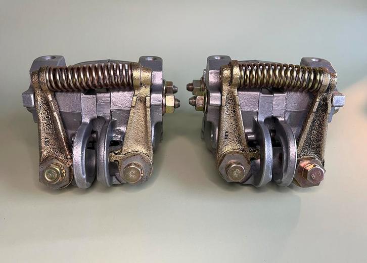 Set remklauwen - Citroën 2CV Dyane Mehari en Ami, Handtassen en Accessoires, Manchetknopen, Zo goed als nieuw, Verguld, Ophalen