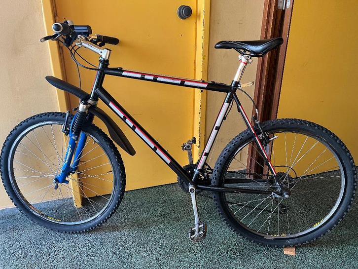 Vélos VTT., Fietsen en Brommers, Fietsen | Mountainbikes en ATB, Gebruikt, Heren, Ophalen