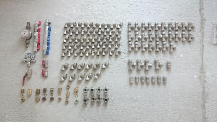 Sanitair fittings, kranen voor Alpex en koper te koop., Doe-het-zelf en Bouw, Sanitair, Zo goed als nieuw, Overige typen, Chroom