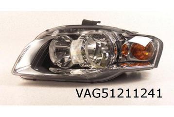 Audi A4 (1/05-4/08) Koplamp Links (halogeen / oranje knipper beschikbaar voor biedingen