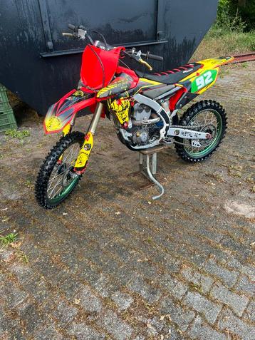 Yamaha yzf 250 2015 beschikbaar voor biedingen