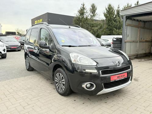 Peugeot partner tepee 143.000km 1j Garantie, Auto's, Peugeot, Bedrijf, Partner Tepee, Centrale vergrendeling, Diesel, Euro 5, Handgeschakeld