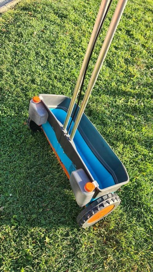Gardena strooiwagen comfort 800, Tuin en Terras, Hand-tuingereedschap, Zo goed als nieuw, Ophalen
