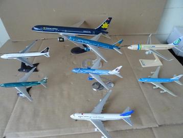 Collectie modelvliegtuig Luchtvaartmaatschappij Azië KLM 8x beschikbaar voor biedingen