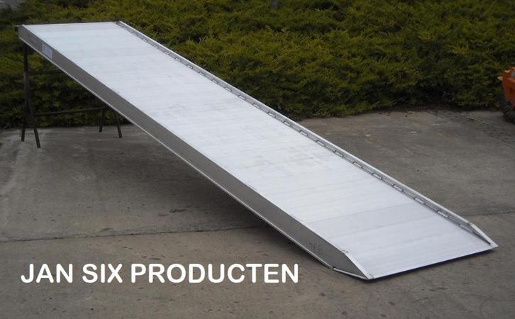 Alu. oprijplaat voor flightcases afmetingen 4400x1000x125, Doe-het-zelf en Bouw, Containers, Ophalen