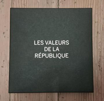 6 coin collection box 'Les valeurs de la republique' beschikbaar voor biedingen