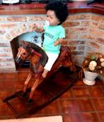 Mooie pop met certificate 50 euro en houten paard 60 euro, Kinderen en Baby's, Ophalen, Babypop