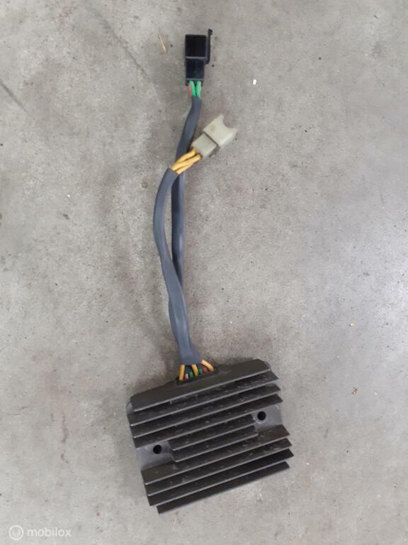 Spanningsregelaar origineel Monster Supersport ST 996 998 SS, Motoren, Onderdelen | Ducati, Gebruikt, Ophalen of Verzenden