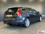 Volvo V60 2.4 D6 AWD Plug-In Hybrid Summum | Cruise | Climat, Auto's, Volvo, Automaat, Break, Parkeersensor, Zilver of Grijs